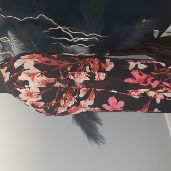 Floral Wrap Dress - Picture 6 of 7